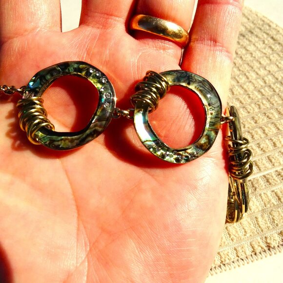 Robert Lee Morris Soho Signed Mother of Pearl Silver Plated Bracelet - Picture 6 of 8